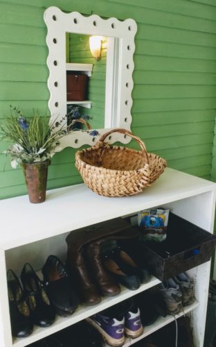 20 Frugal Ways To Organize Your Entryway The Peaceful Haven